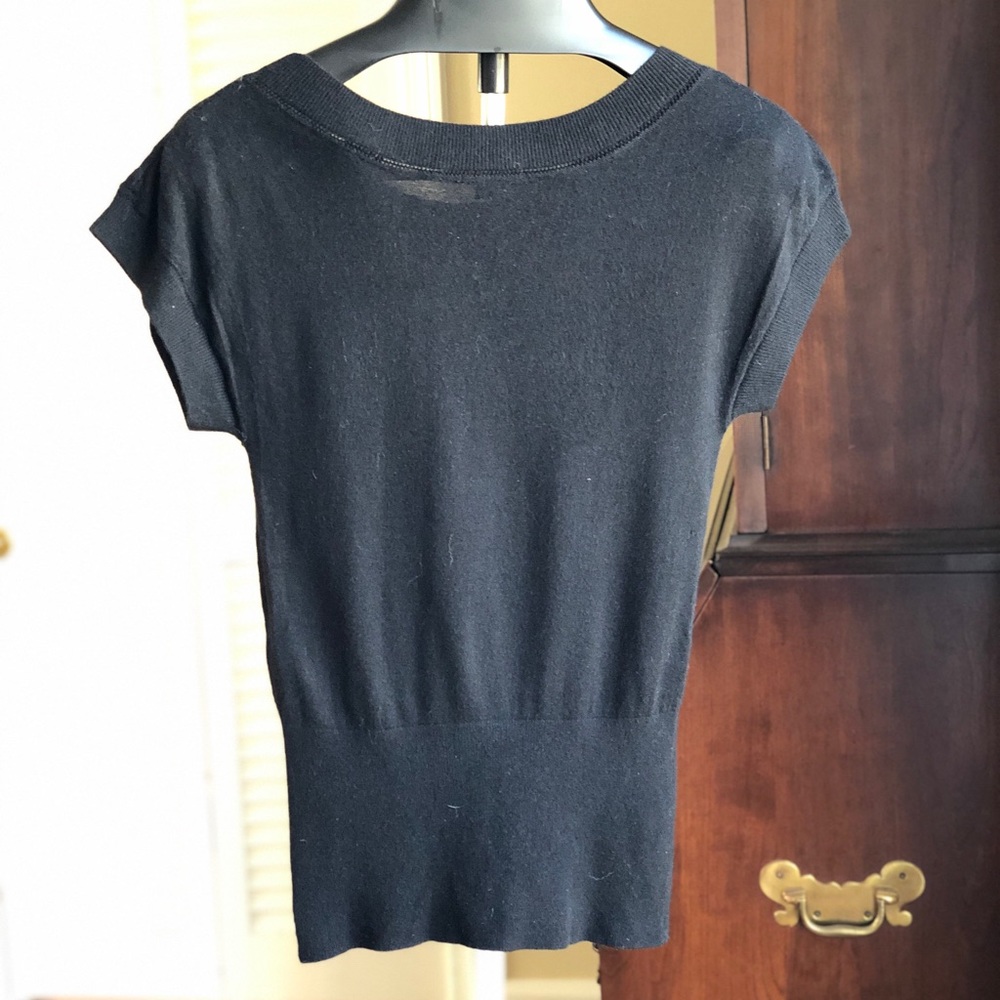 H&M Short Sleeve Top - Picture 2 of 3